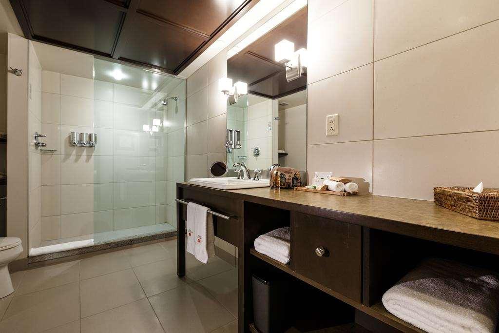 בושרוויל Hotel Mortagne מראה חיצוני תמונה