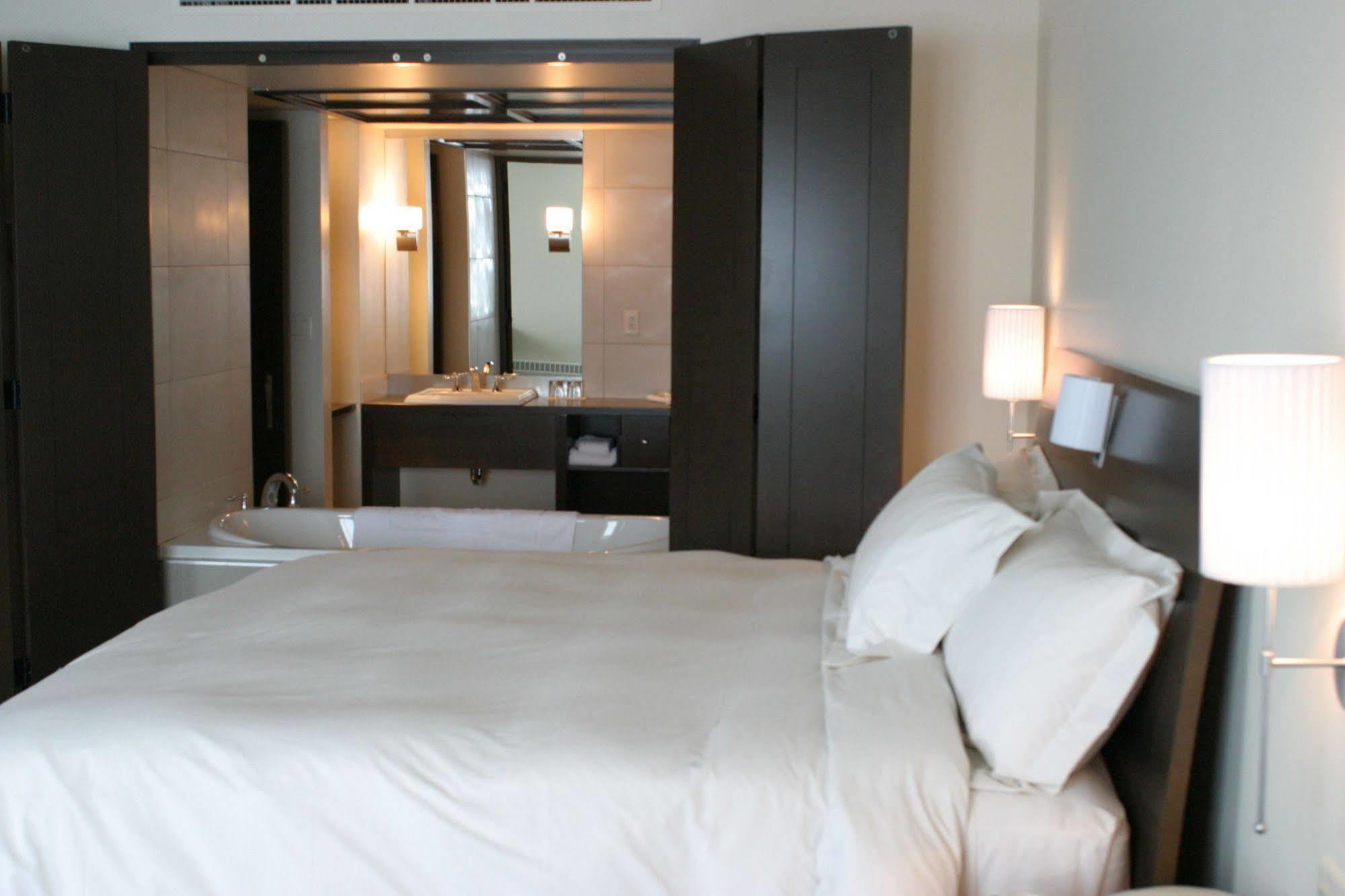 בושרוויל Hotel Mortagne מראה חיצוני תמונה